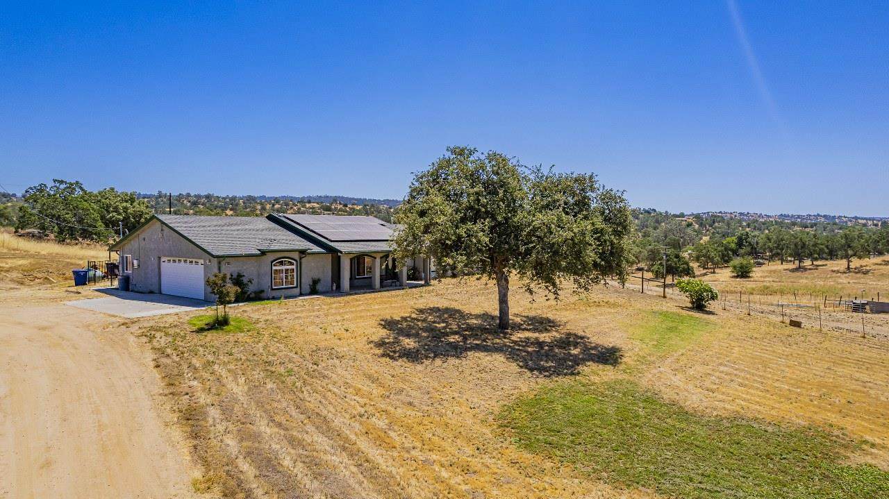 35095 Rough Rider Way - Photo 1