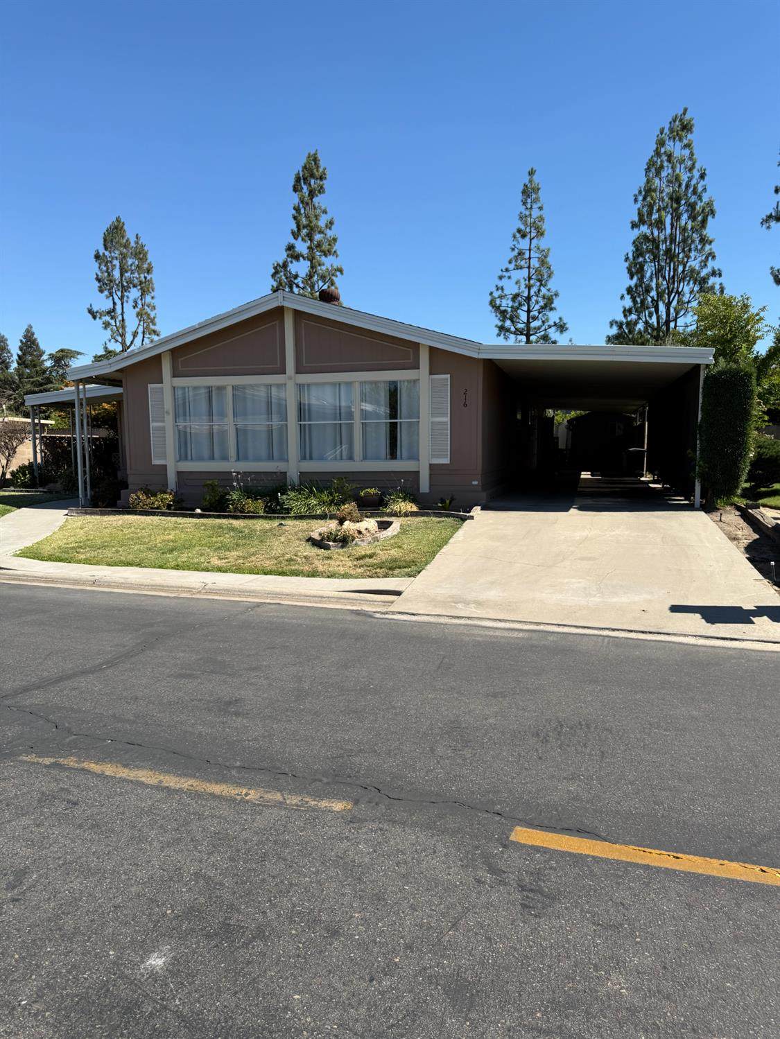 1701 Dinuba Avenue - Photo 1