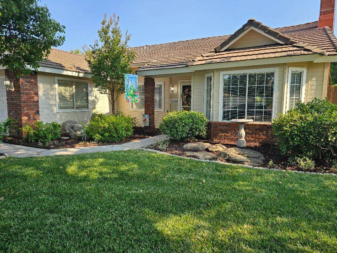 1509 Princeton Avenue - Photo 1