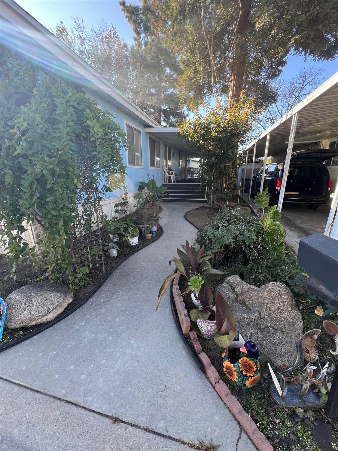 2706 Ashlan Avenue - Photo 1