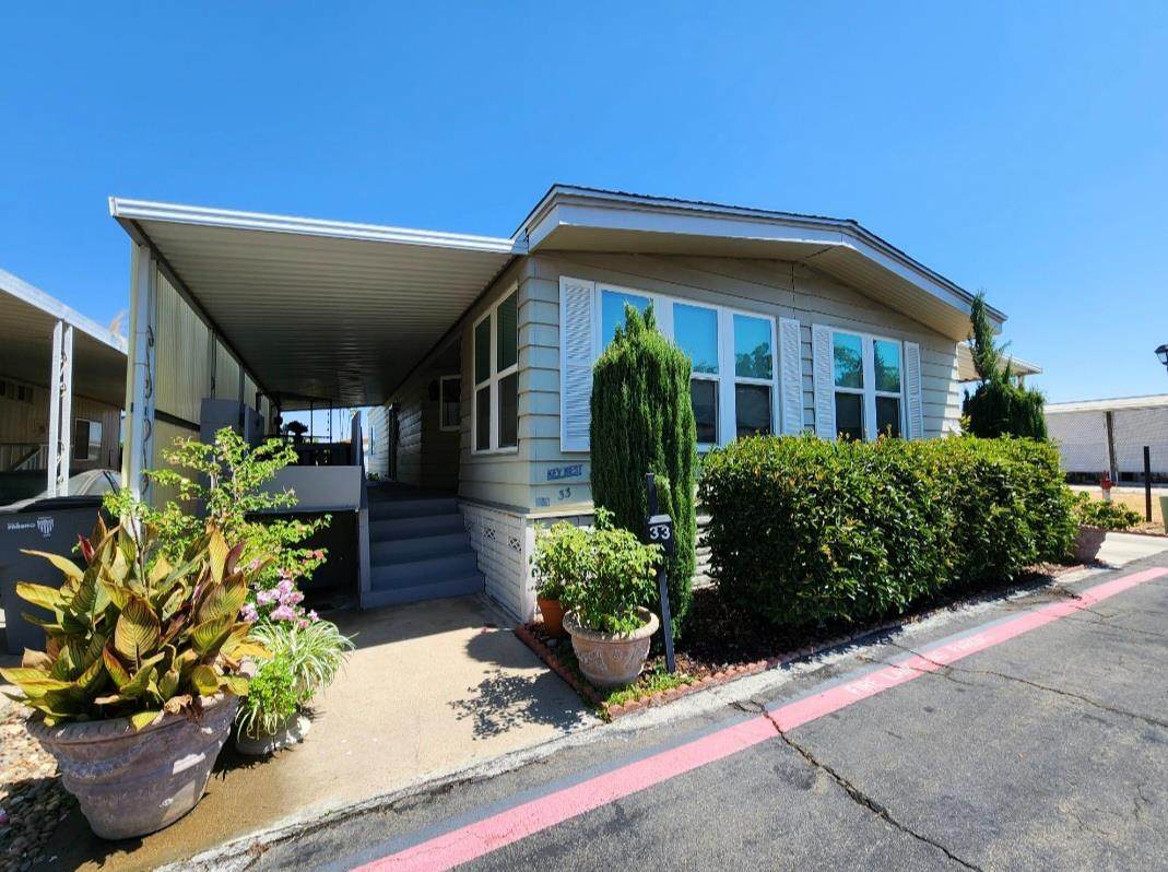 105 Herndon Avenue - Photo 1