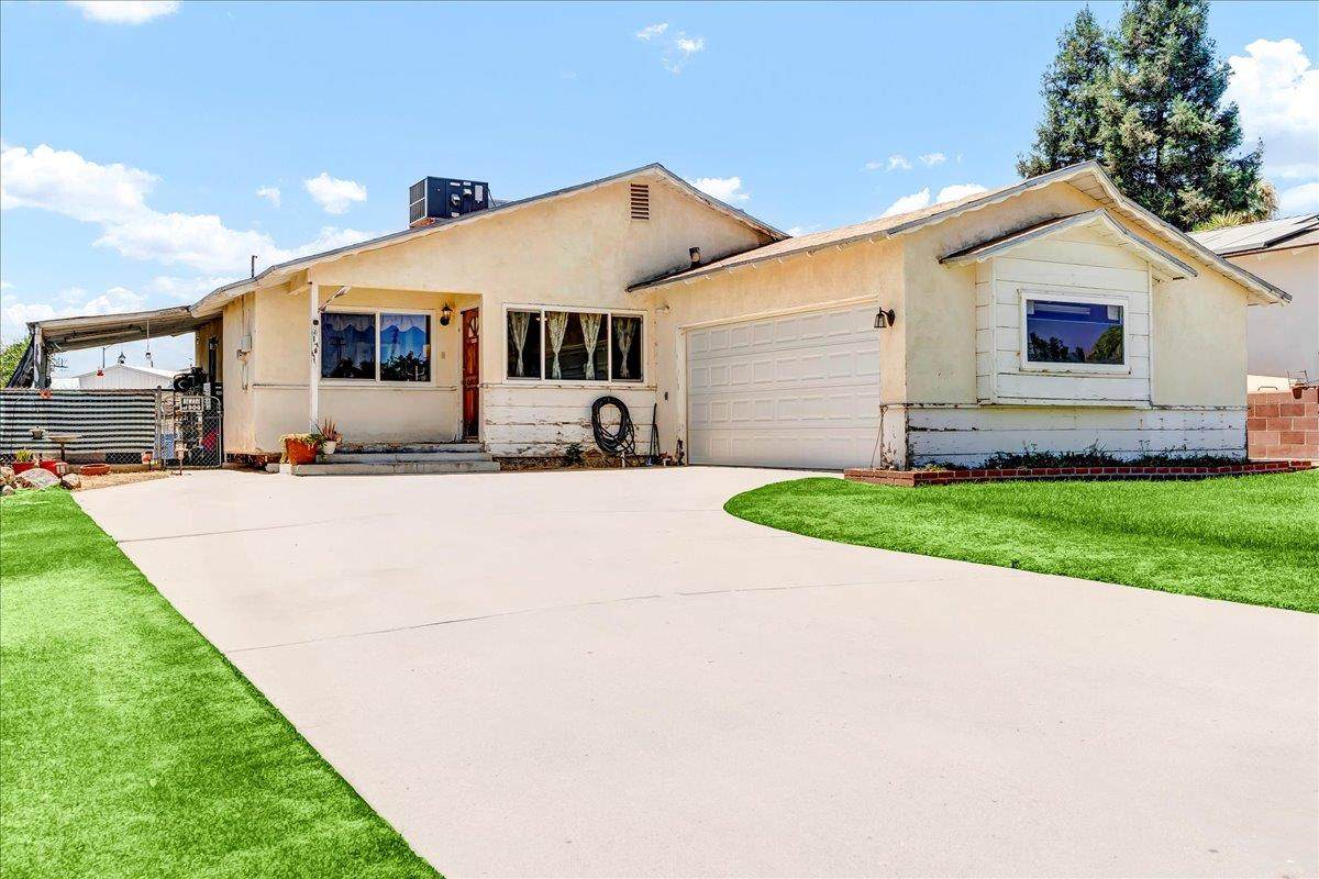 4825 Putter Lane - Photo 1