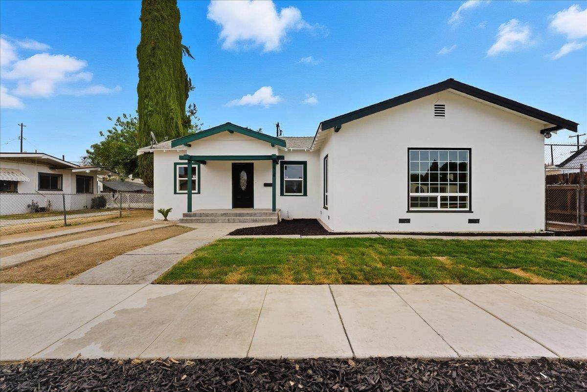 2718 A Street - Photo 1
