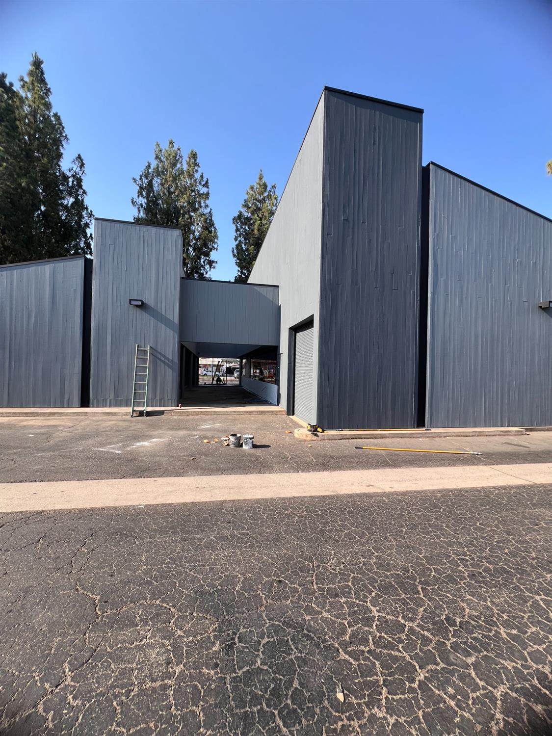 https://bt-photos.global.ssl.fastly.net/fresno/1280_boomver_1_643389-2.jpg