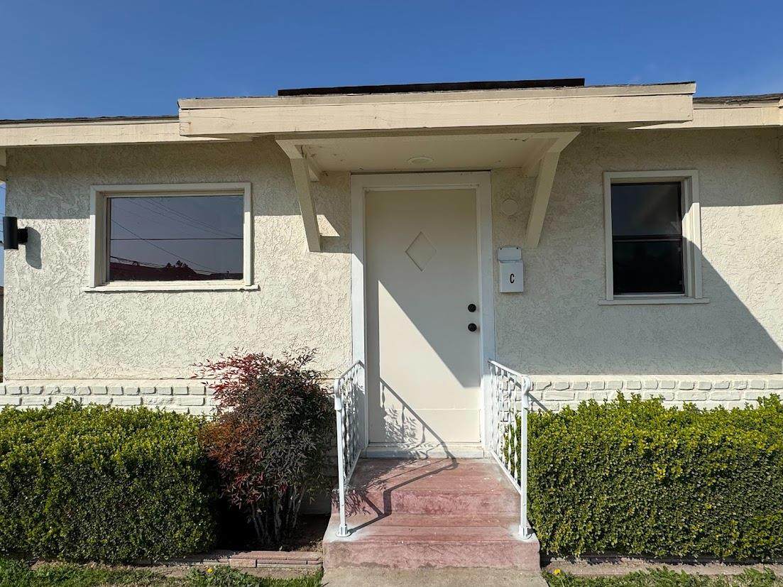 403 L Street - Photo 1