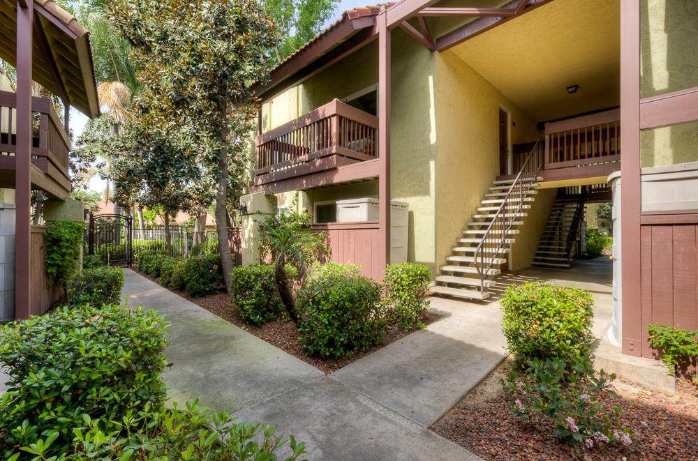 2909 Huntington Boulevard - Photo 1