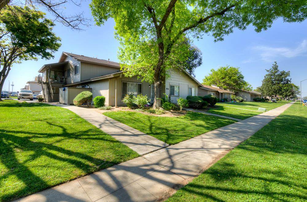 816 Sherwood Way - Photo 1