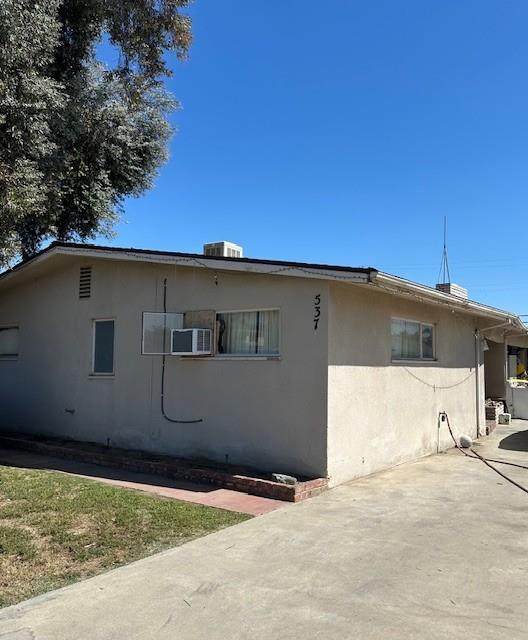 537 University Avenue - Photo 1