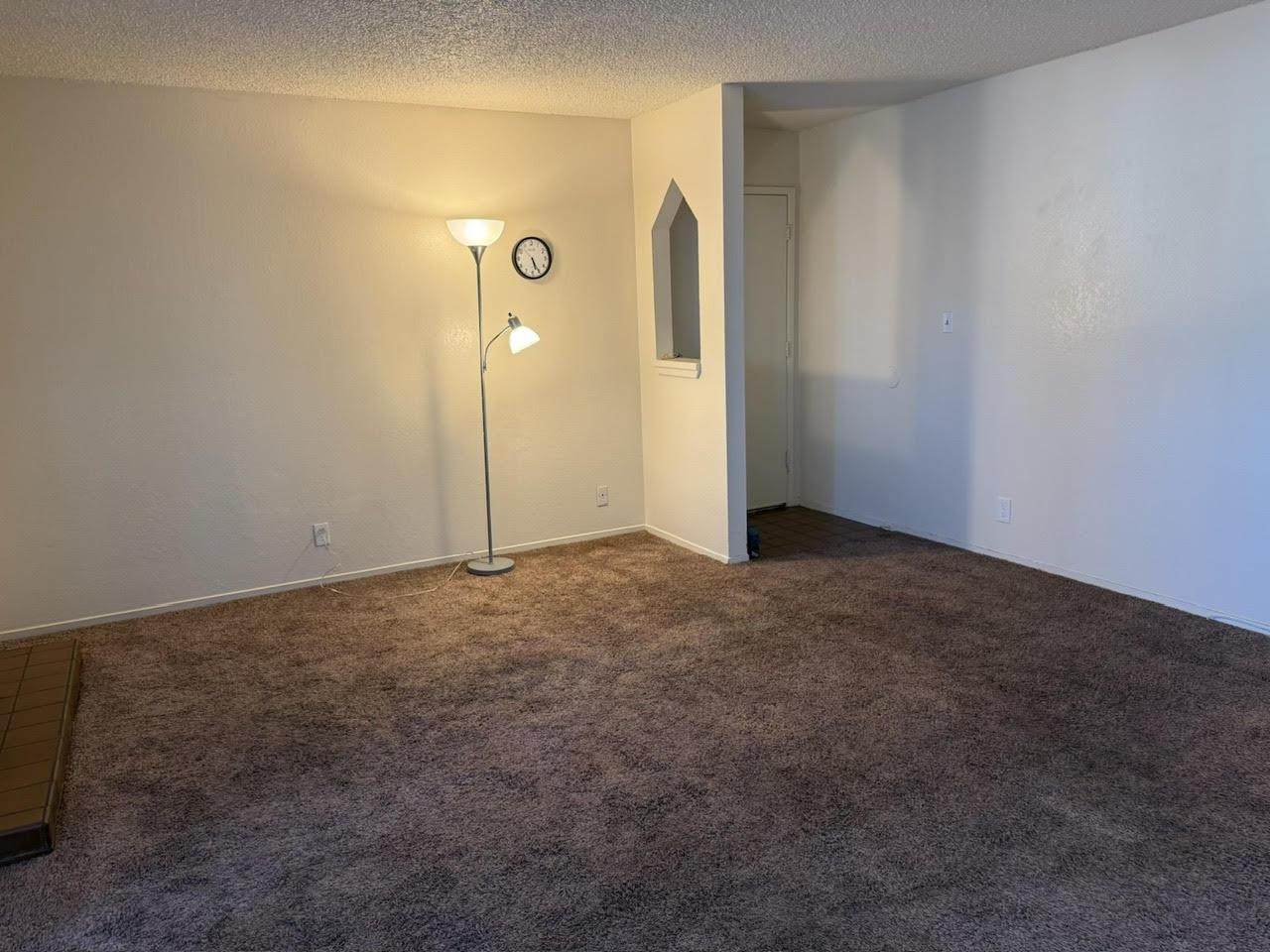 https://bt-photos.global.ssl.fastly.net/fresno/orig_boomver_1_649967-2.jpg