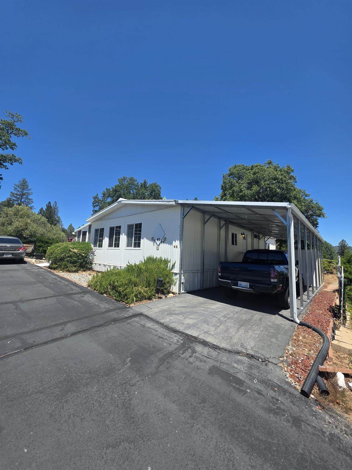 https://bt-photos.global.ssl.fastly.net/fresno/orig_boomver_1_650163-2.jpg