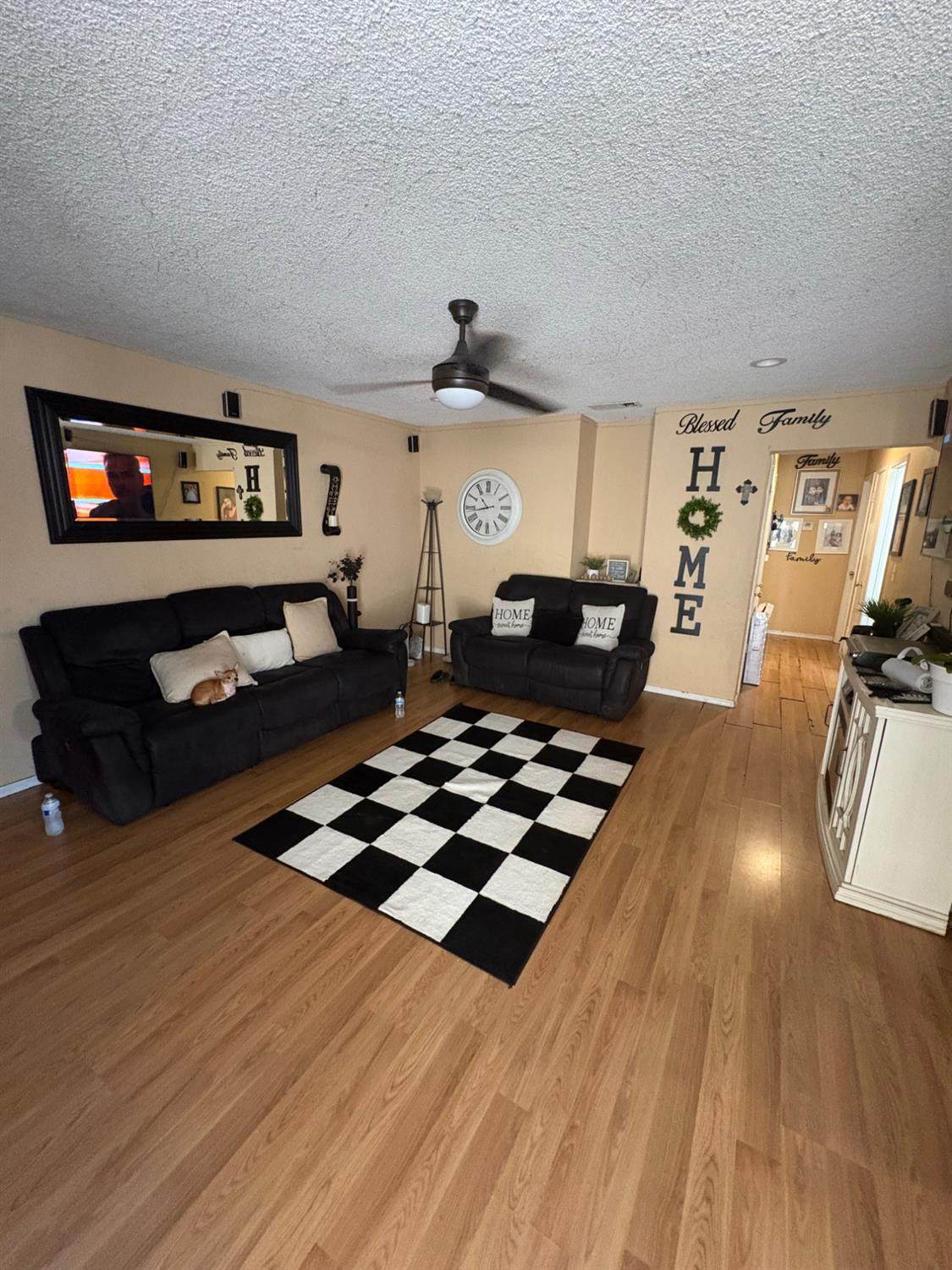 657 Parlier Avenue - Photo 1