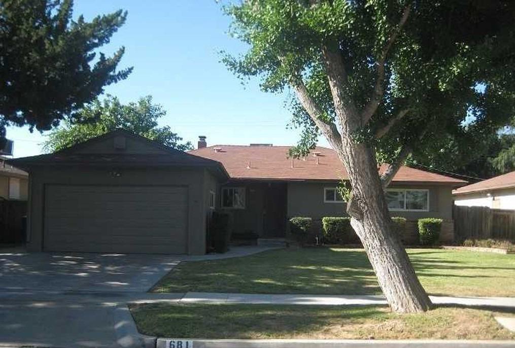 681 San Carlos Avenue - Photo 1