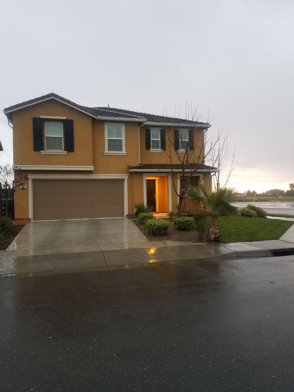 791 Kiwi Street - Photo 1