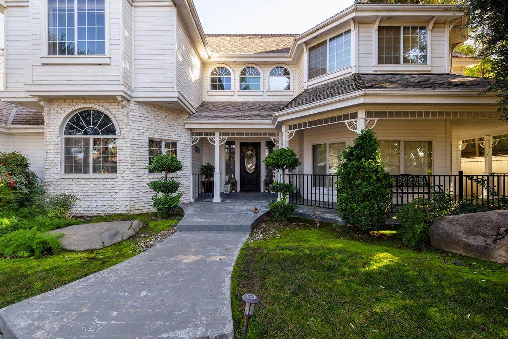 213 Bluff Avenue - Photo 1