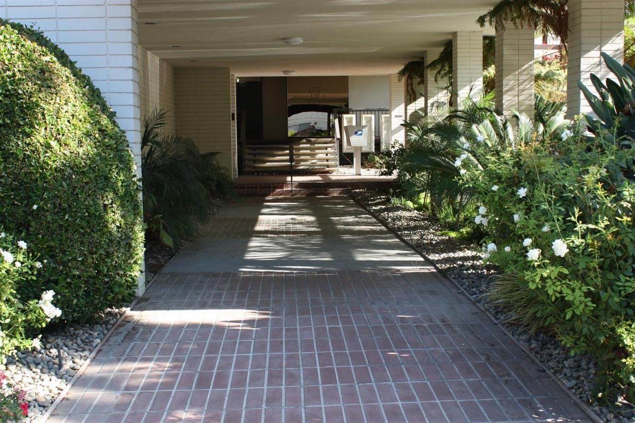 5180 N Wishon Ave Avenue - Photo 1