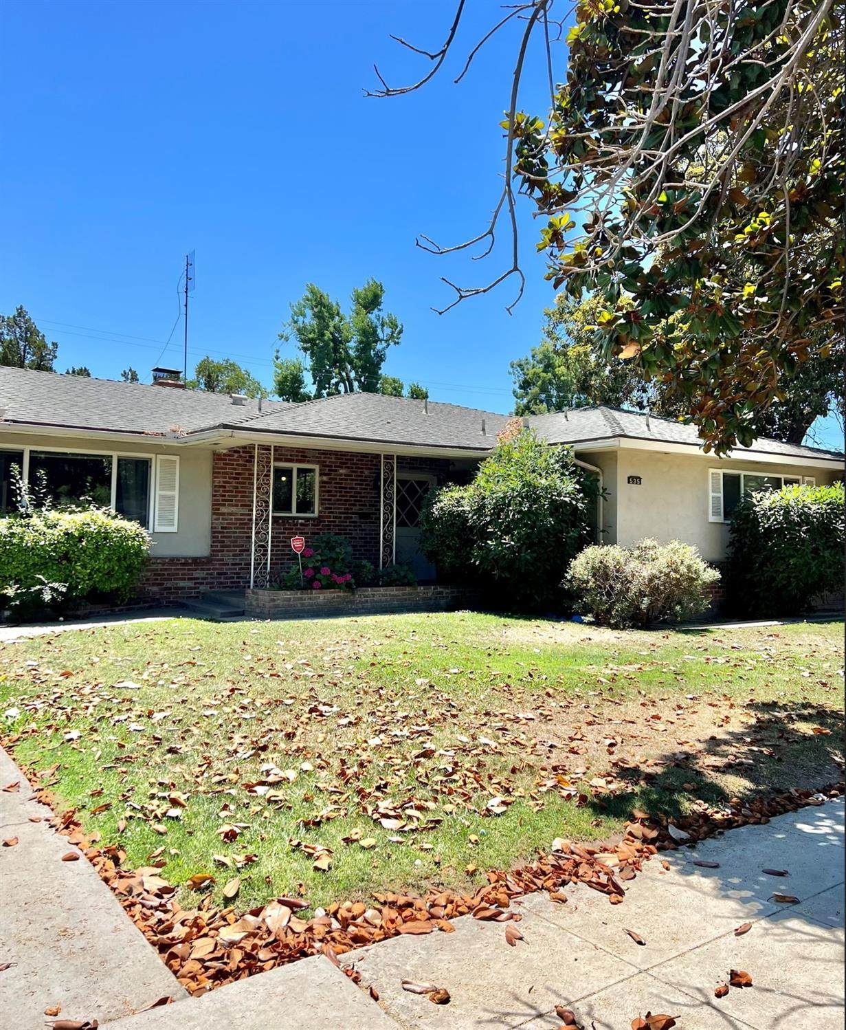 535 Acacia Avenue - Photo 1