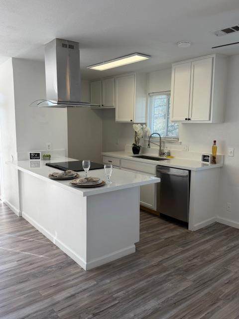 2236 Peach Avenue - Photo 1