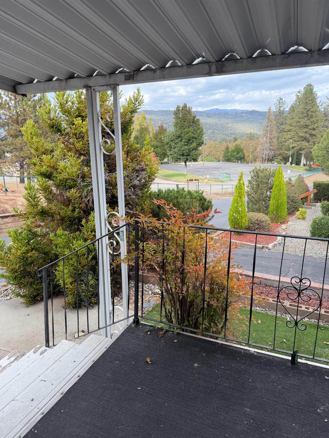 https://bt-photos.global.ssl.fastly.net/fresno/orig_boomver_2_655199-2.jpg