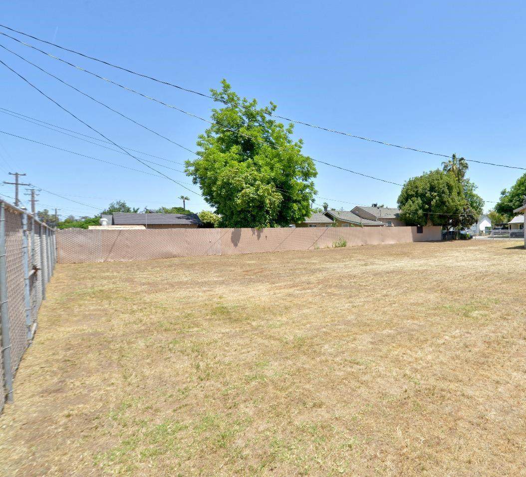 343 Delno Avenue - Photo 1