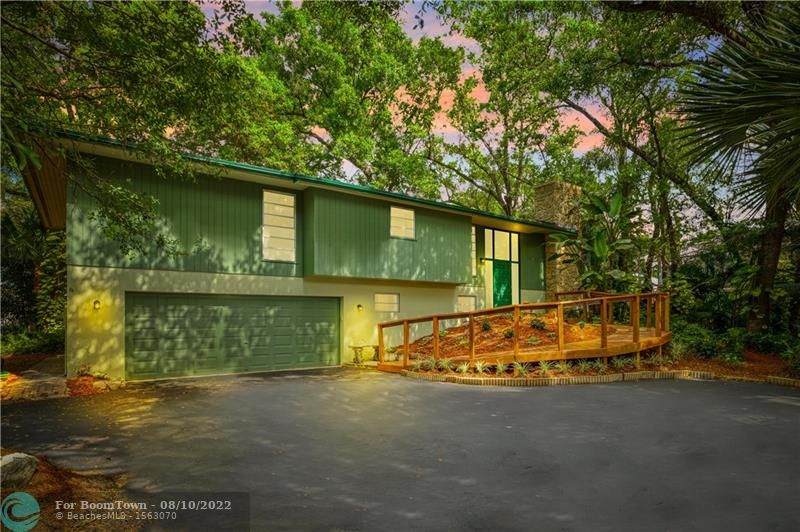 2420 29th Way - Photo 1
