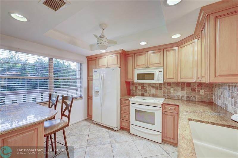 3101 Portofino Pt - Photo 1