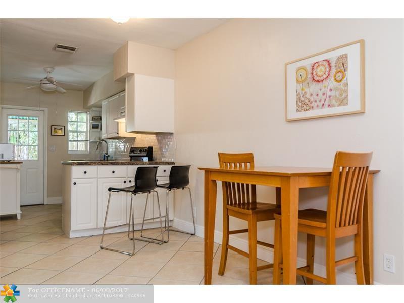 2109 26th St - Photo 1