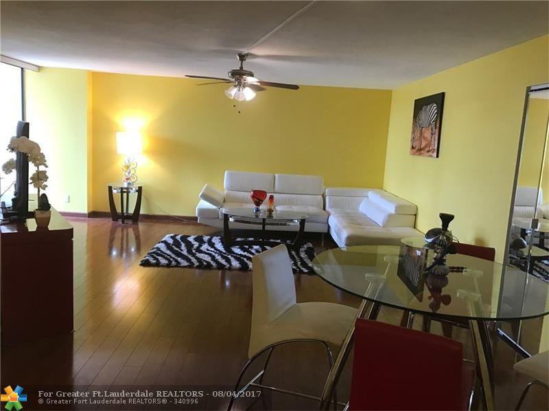 600 Parkview Dr - Photo 1