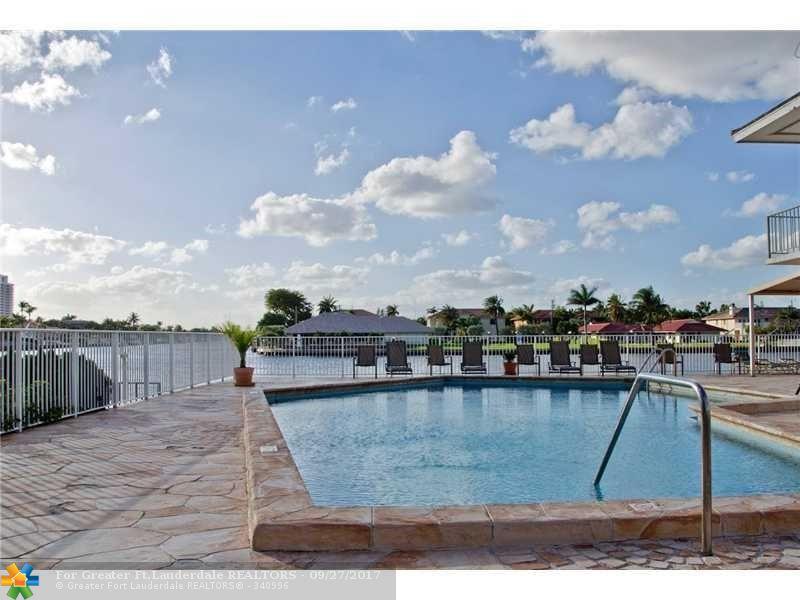 3161 Ocean Dr - Photo 1