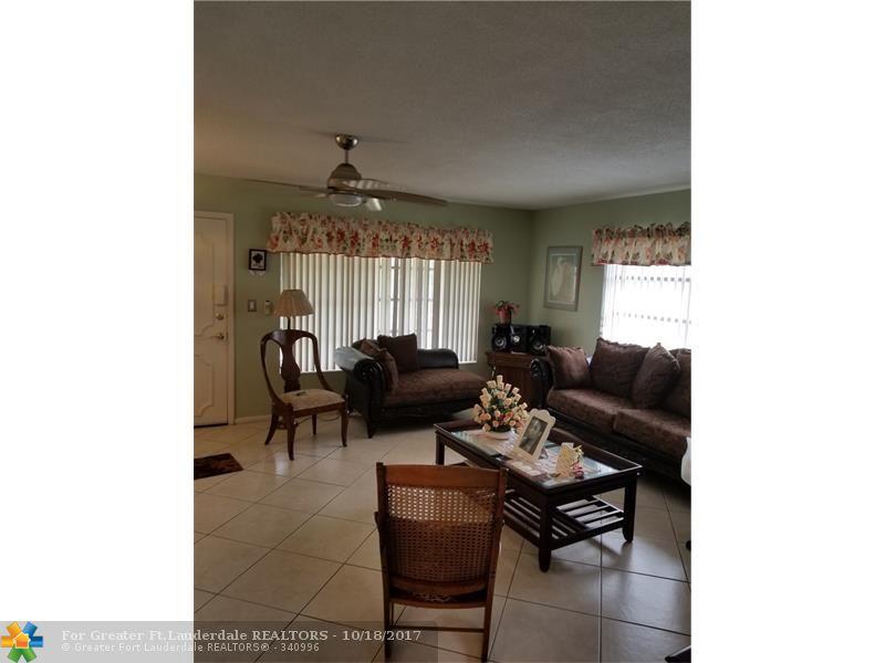 3081 47th Ter - Photo 1