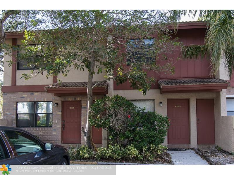9909 Riverside Dr - Photo 1