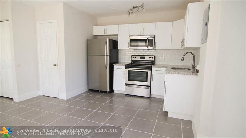 635 8th Ave - Photo 1