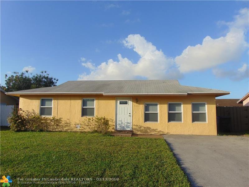 8221 7th Ct - Photo 1
