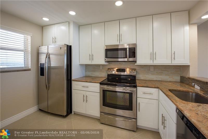 1391 Ocean Blvd - Photo 1