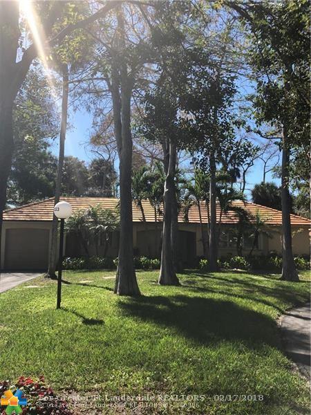 1033 Cypress Dr - Photo 1