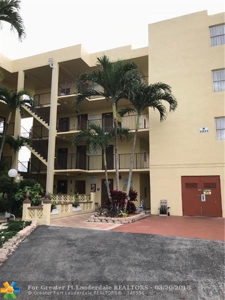 2831 Somerset Dr - Photo 1