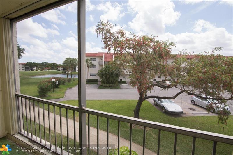 311 Hollybrook Dr - Photo 1
