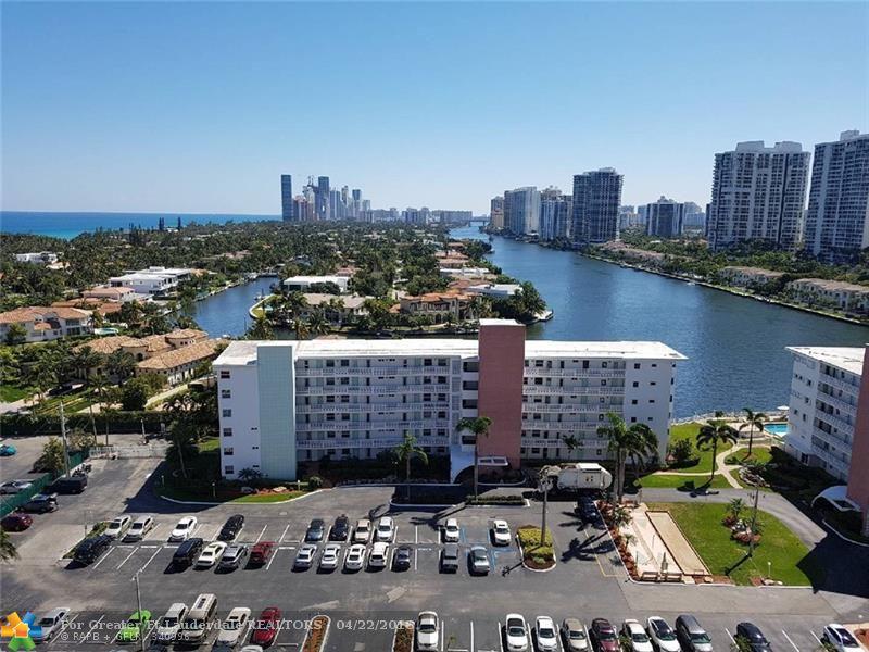 3161 Ocean Dr - Photo 1
