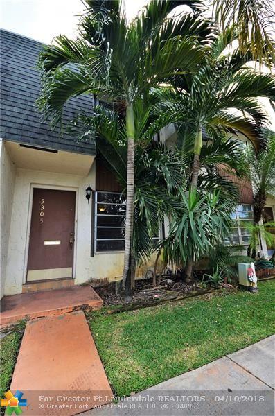 5305 40th Ave - Photo 1