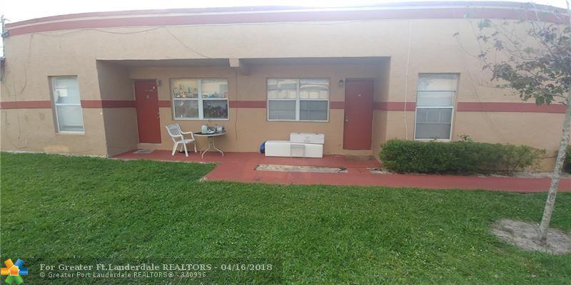 272 3rd St - Photo 1