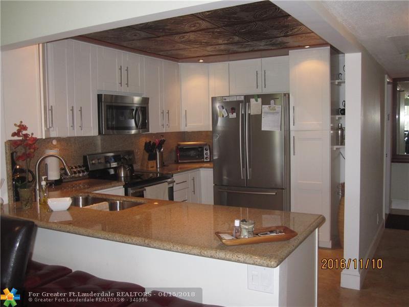 3300 Palm Aire Dr - Photo 1