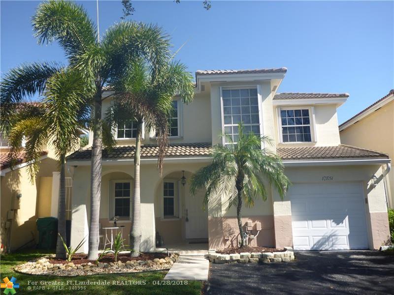 10751 Saratoga Dr - Photo 1