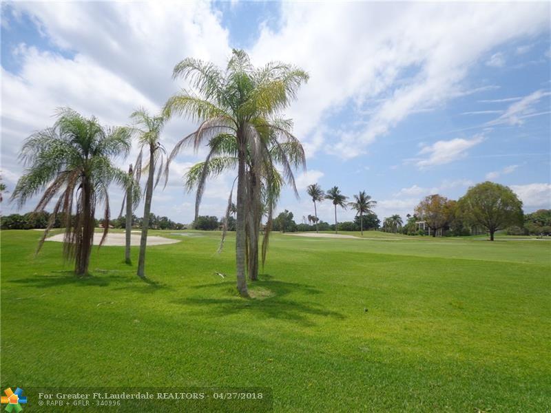 338 Fairway Cir - Photo 1