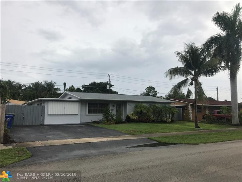 3235 23 ST - Photo 1