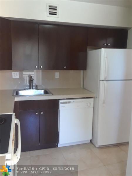 605 Pine Island Rd - Photo 1