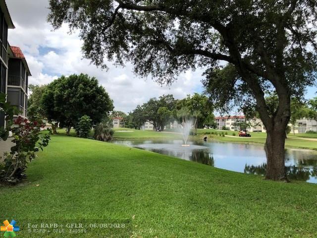 8930 Hollybrook Blvd - Photo 1