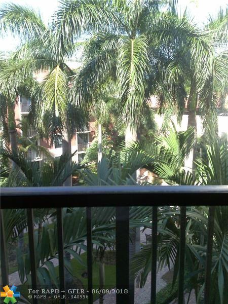 720 Sapodilla Ave - Photo 1