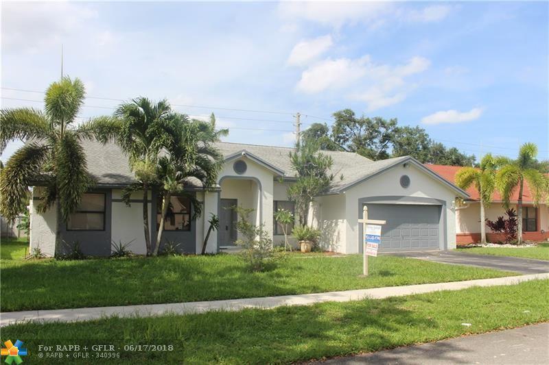9741 Forest Dr - Photo 1