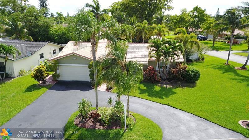 4115 103rd Dr - Photo 1
