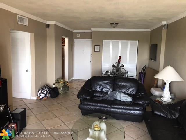 400 Kings Point Dr - Photo 1