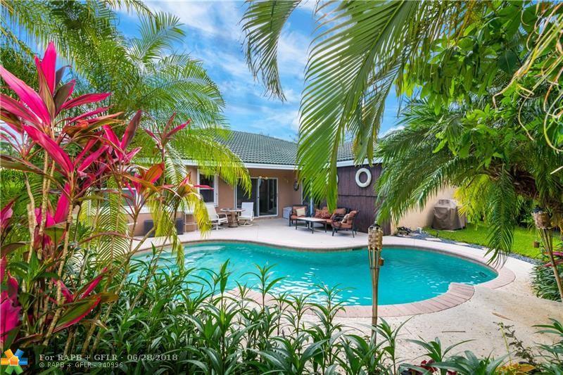 5631 109th Ln - Photo 1